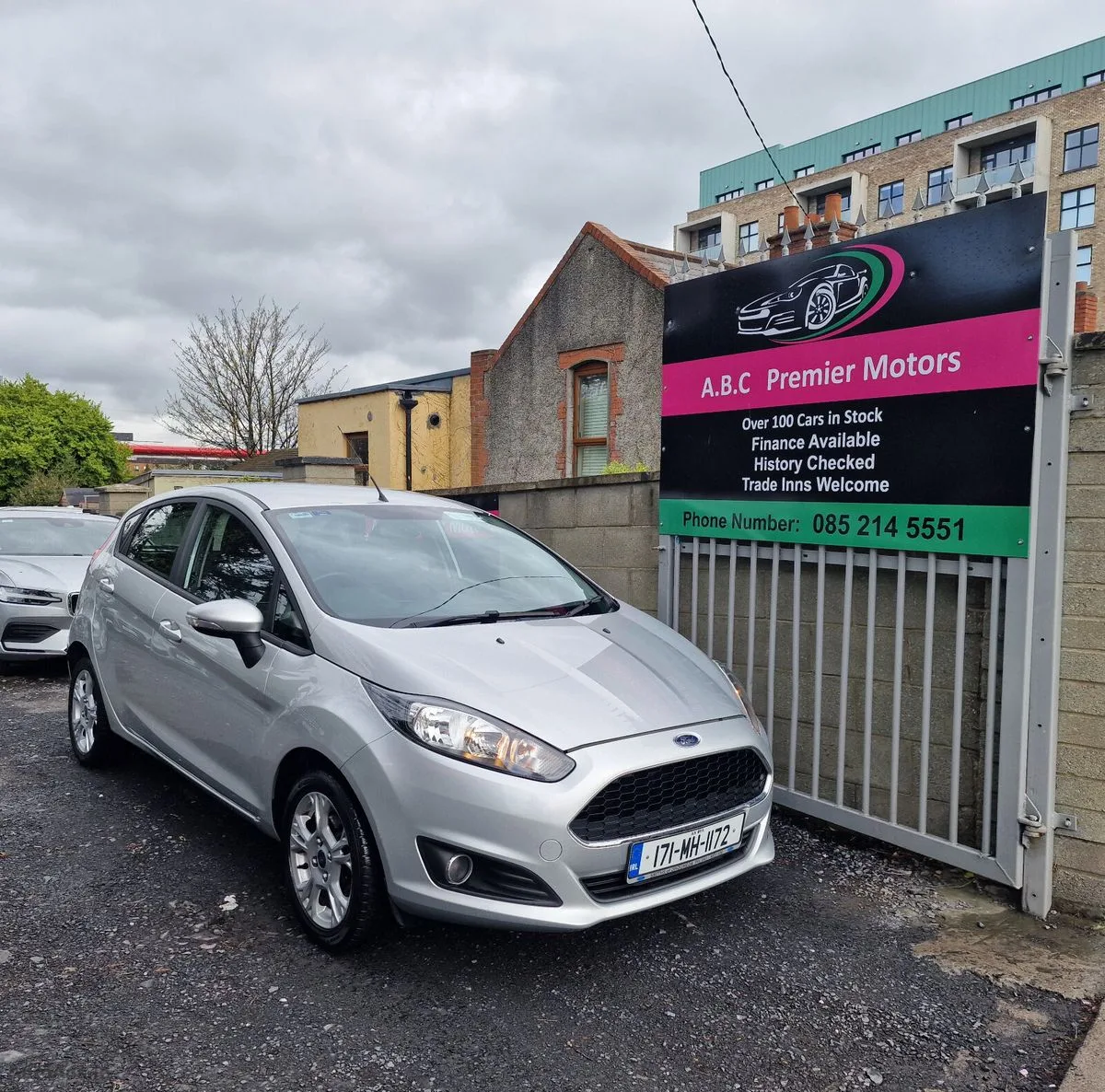 2017 Ford Fiesta – photo 2