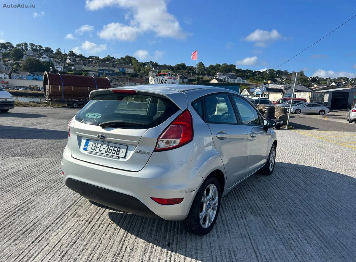 2013 Ford Fiesta – photo 6