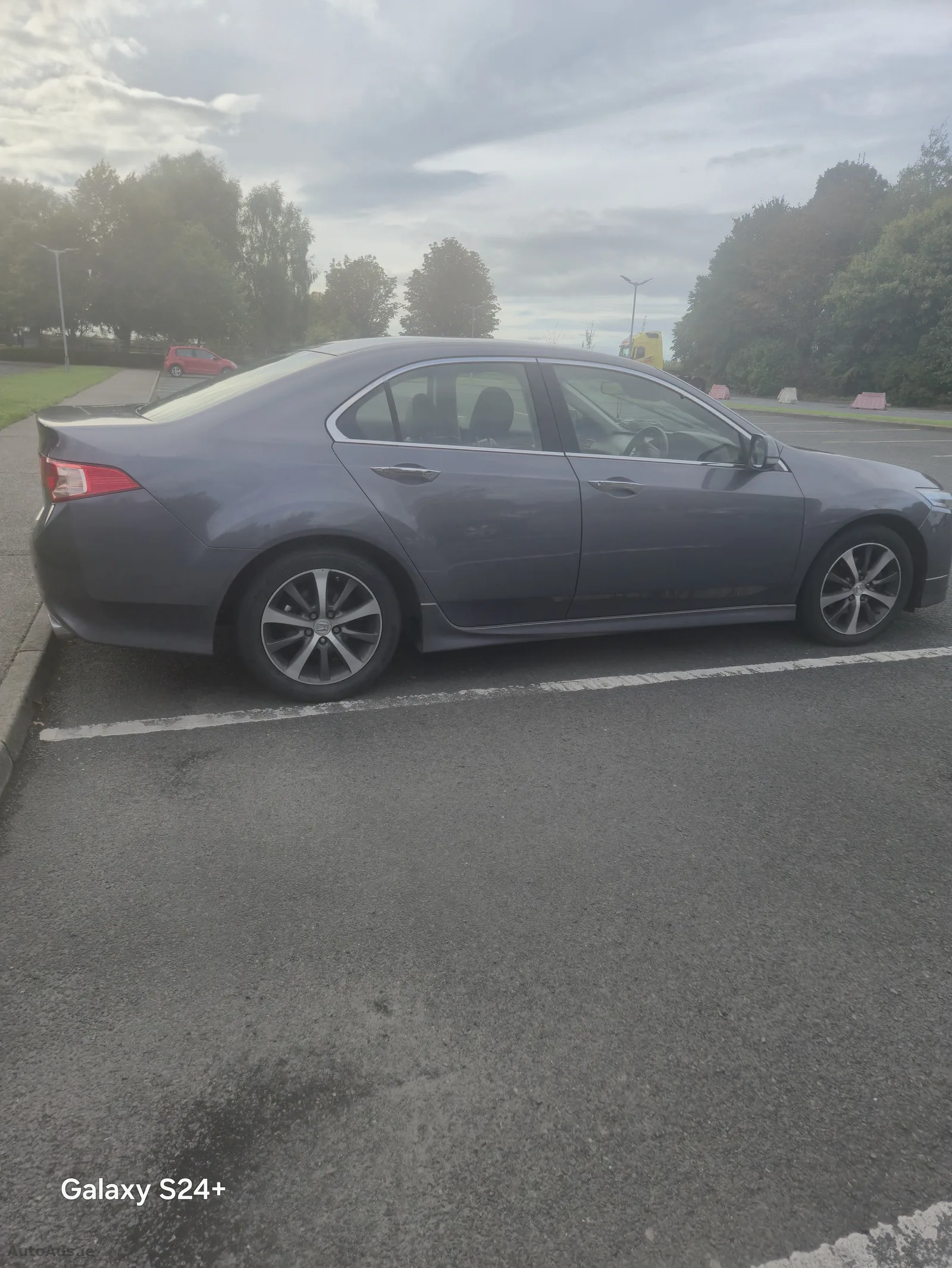 2015 Honda Accord – photo 2