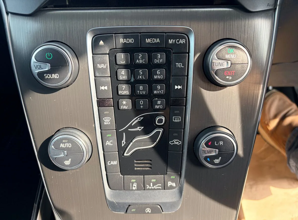 2015 Volvo V40 – photo 19