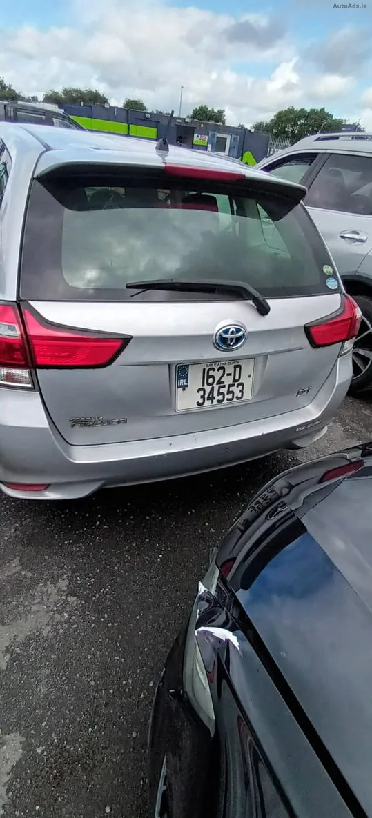 Toyota Corolla estate ( Fielder ) 2016