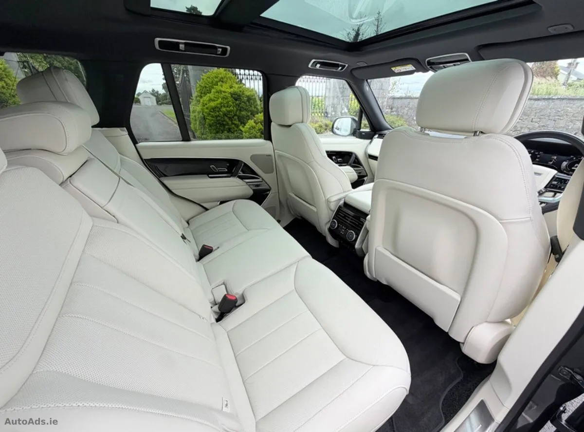 2026 Land Rover Range Rover – photo 14