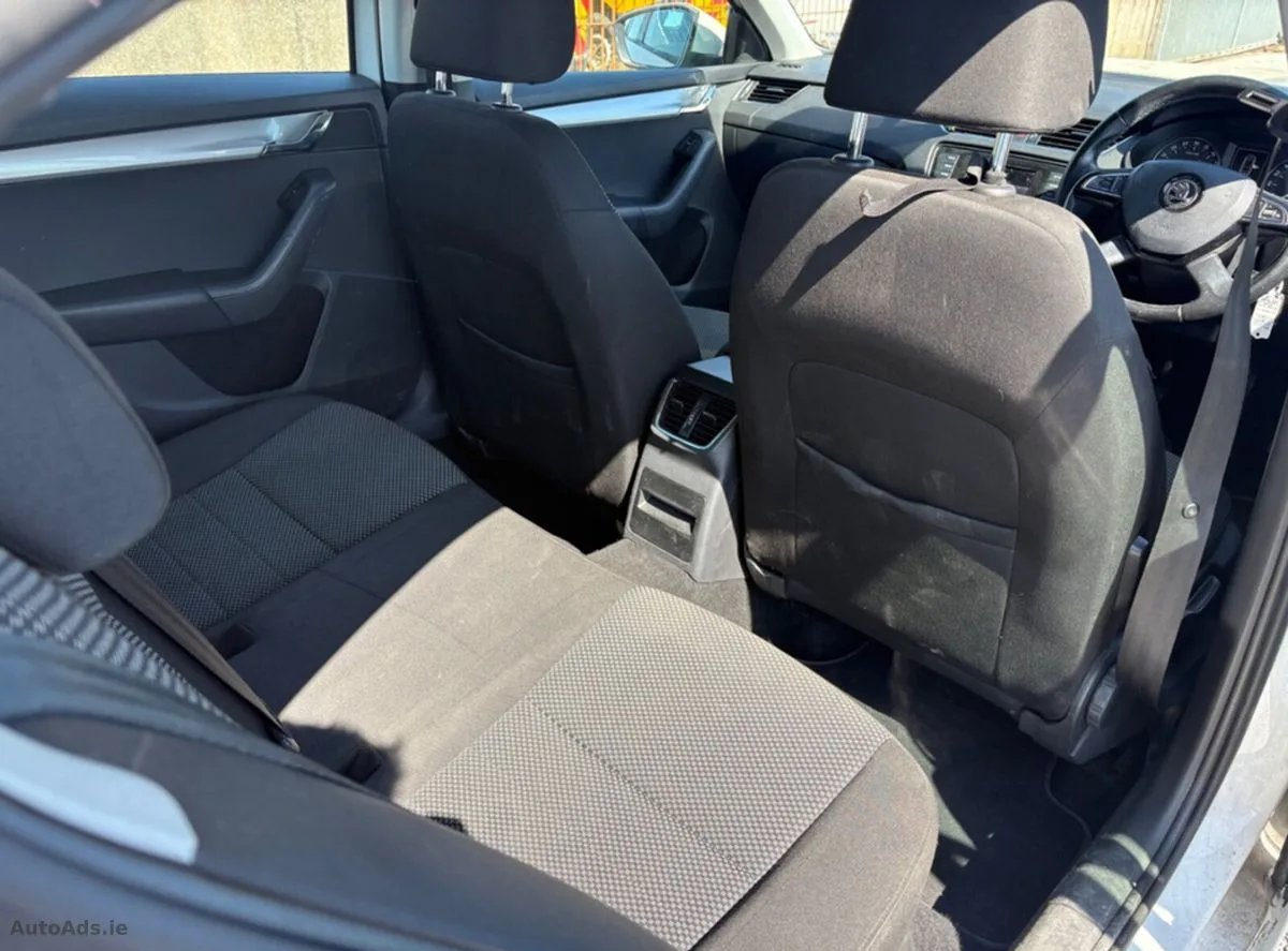 2015 Skoda Octavia – photo 15