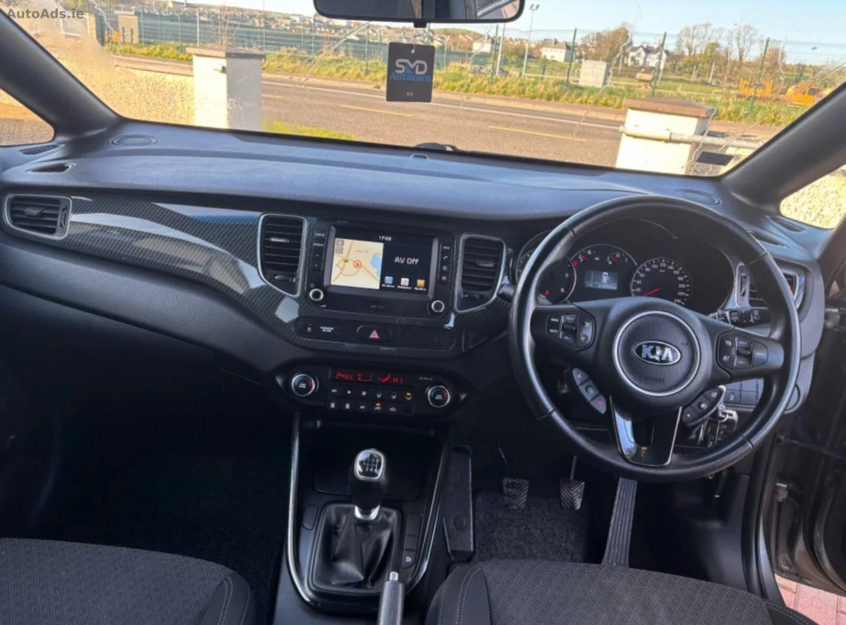 2018 Kia Carens – photo 11