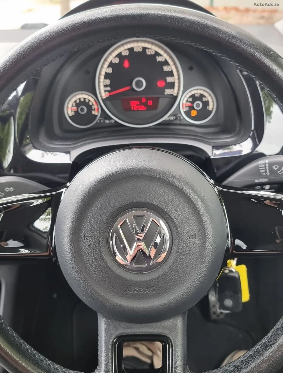 2012 Volkswagen up! – photo 11