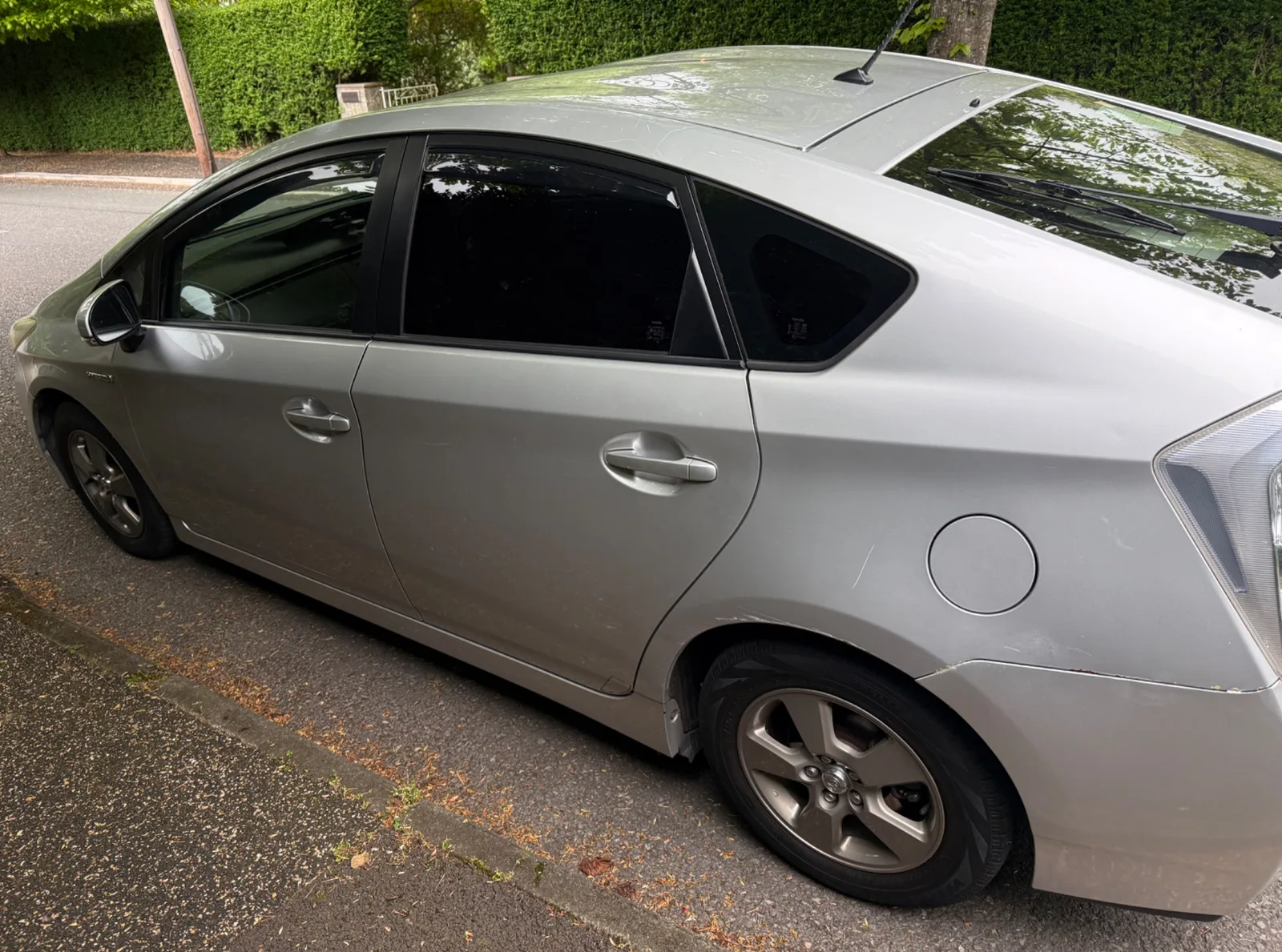 2010 Toyota Prius – photo 2