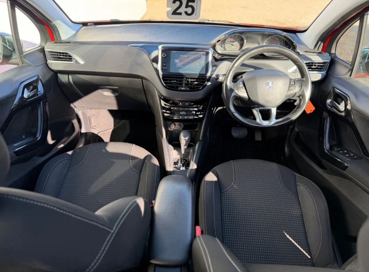 2017 Peugeot 208 – photo 6