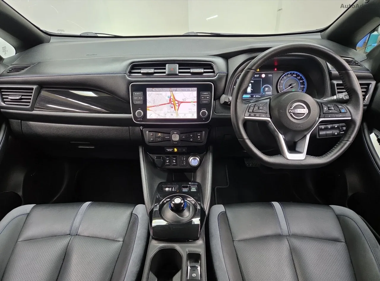 2024 Nissan Leaf – photo 3