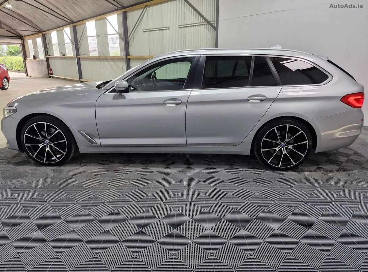 2019 BMW 5-Series – photo 15