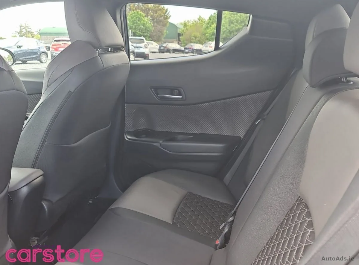 2023 Toyota C-HR – photo 10