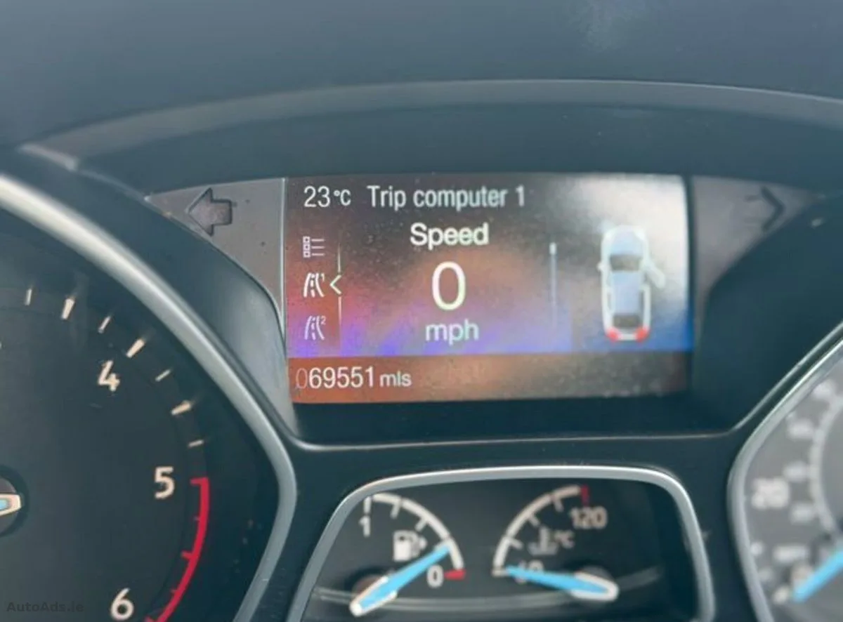2017 Ford Focus – photo 18