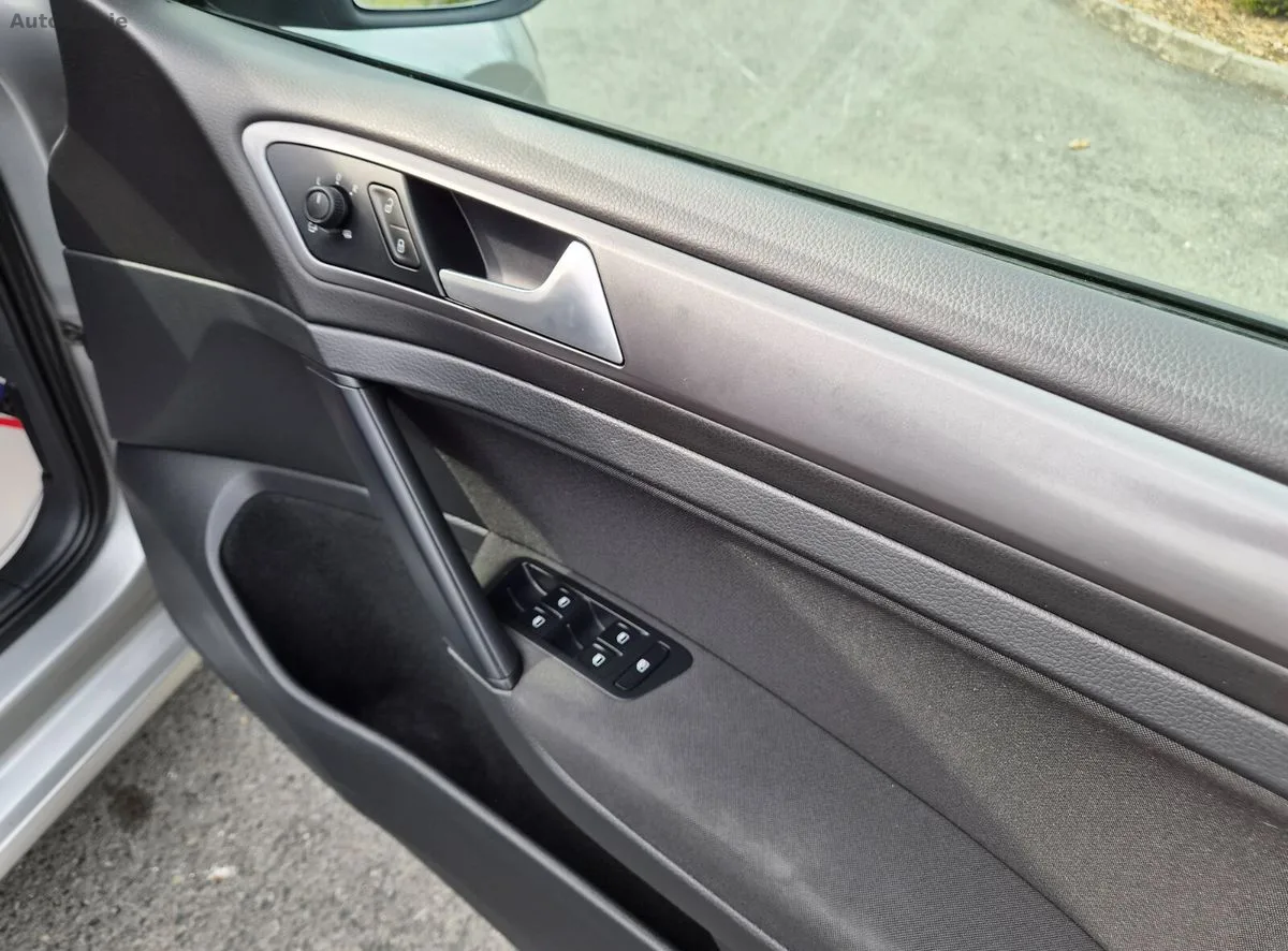 2014 Volkswagen Golf – photo 12
