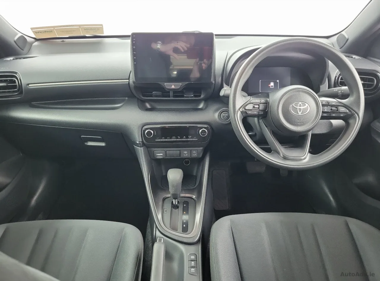2024 Toyota Yaris – photo 3