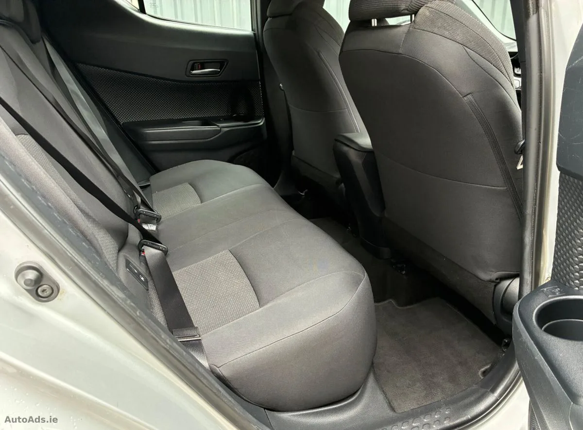 2017 Toyota C-HR – photo 18