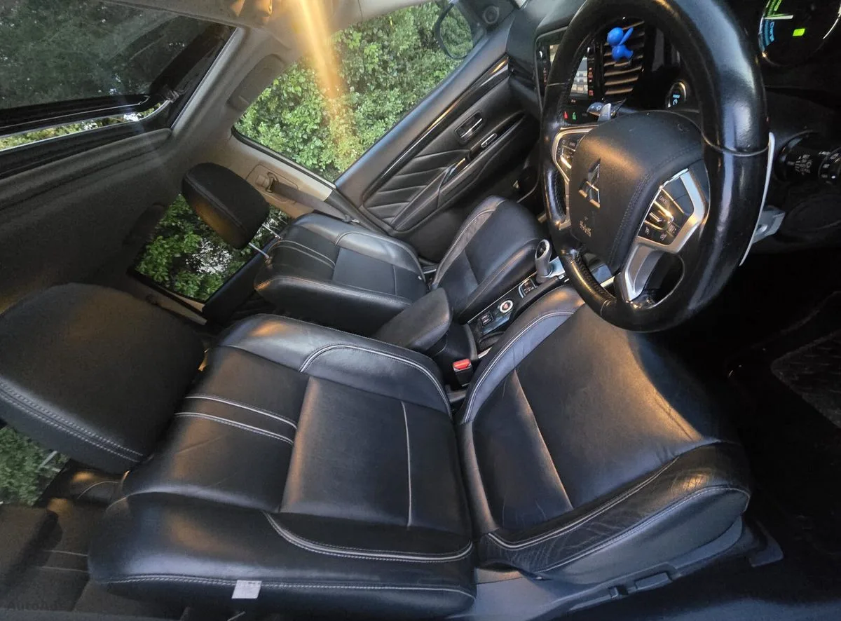 2016 Mitsubishi Outlander – photo 18