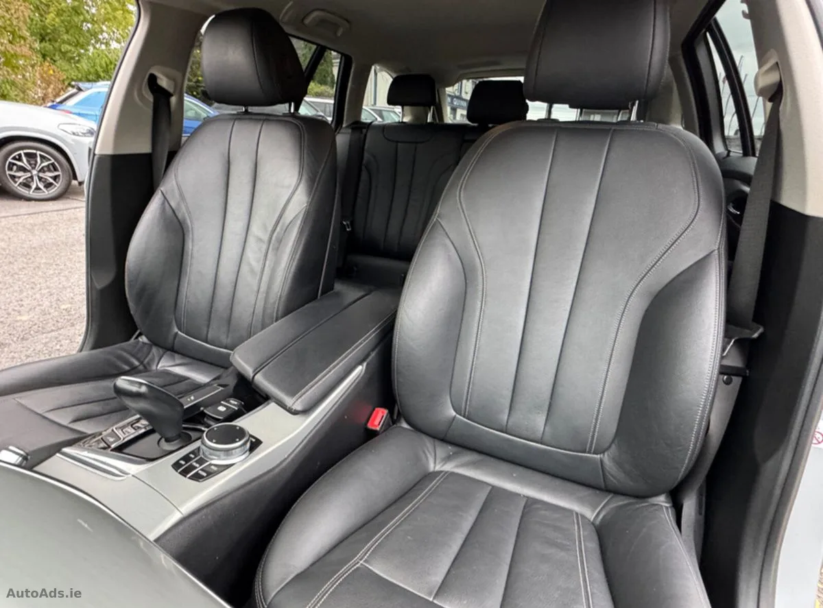 2019 BMW 5-Series – photo 11