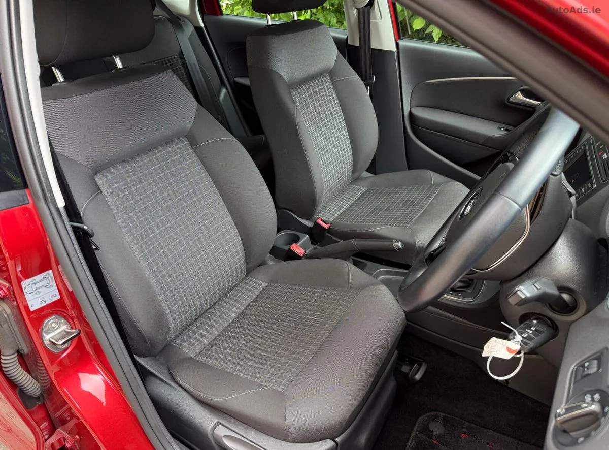 2015 Volkswagen Polo – photo 14