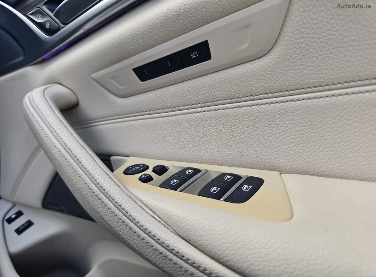 2018 BMW 5-Series – photo 17