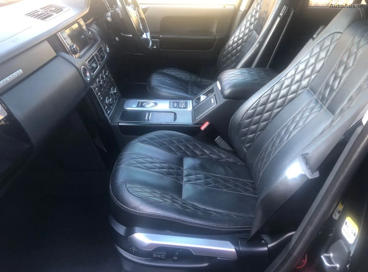 2012 Land Rover Range Rover – photo 2