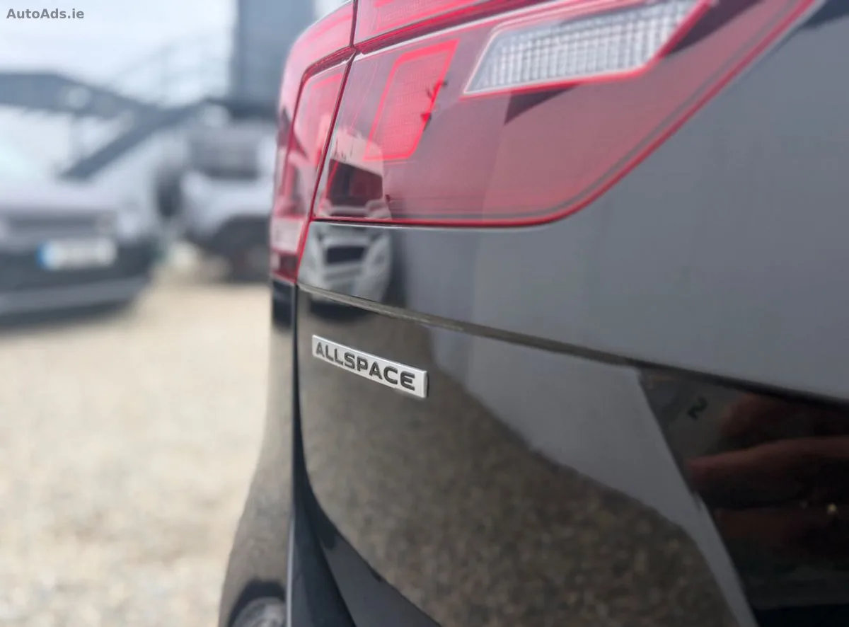 2022 Volkswagen Tiguan – photo 18