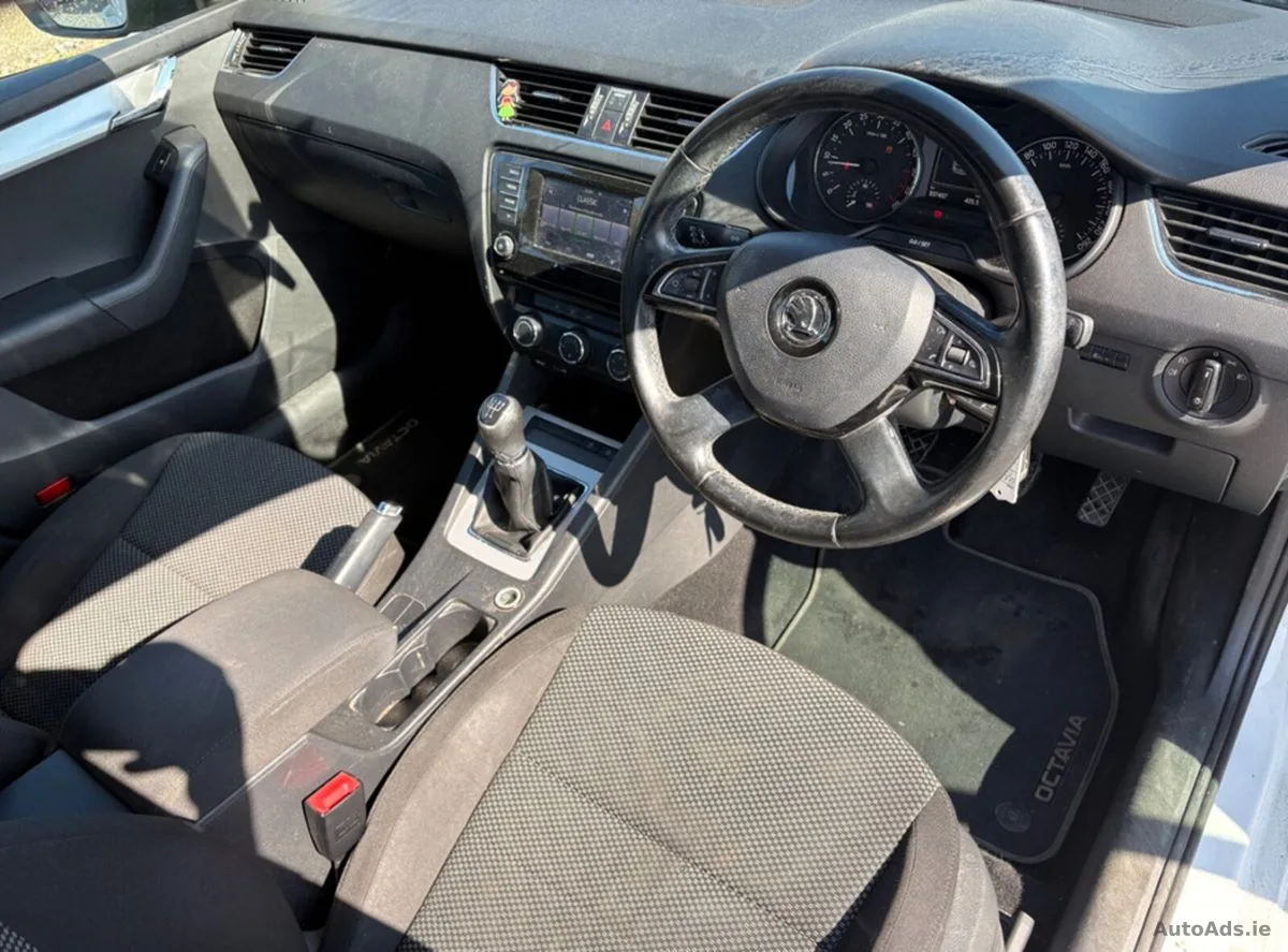 2015 Skoda Octavia – photo 9