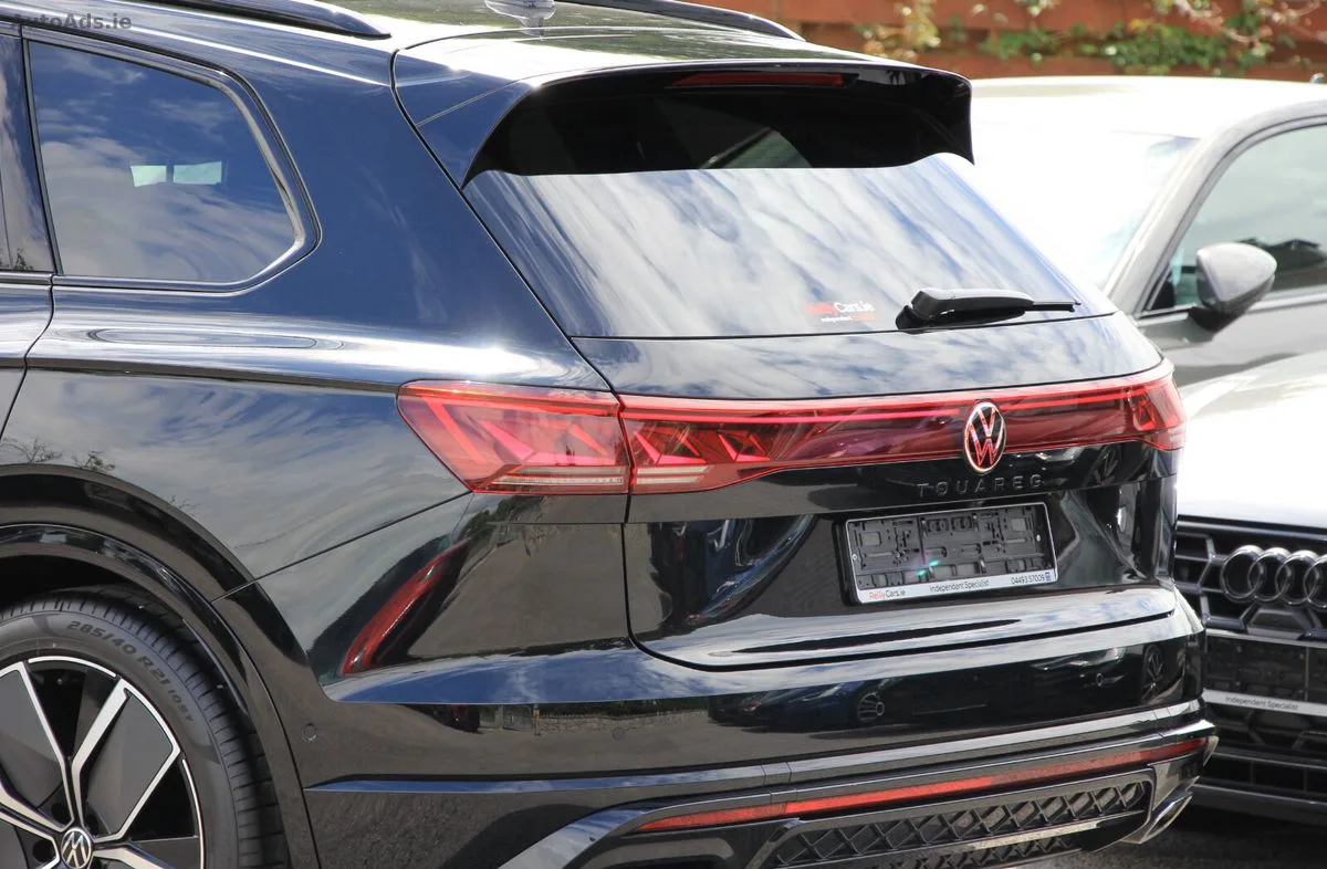 2025 Volkswagen Touareg – photo 18