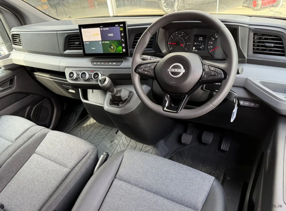2026 Nissan Interstar – photo 12