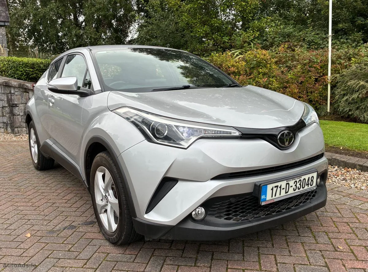 2017 Toyota C-HR – photo 3