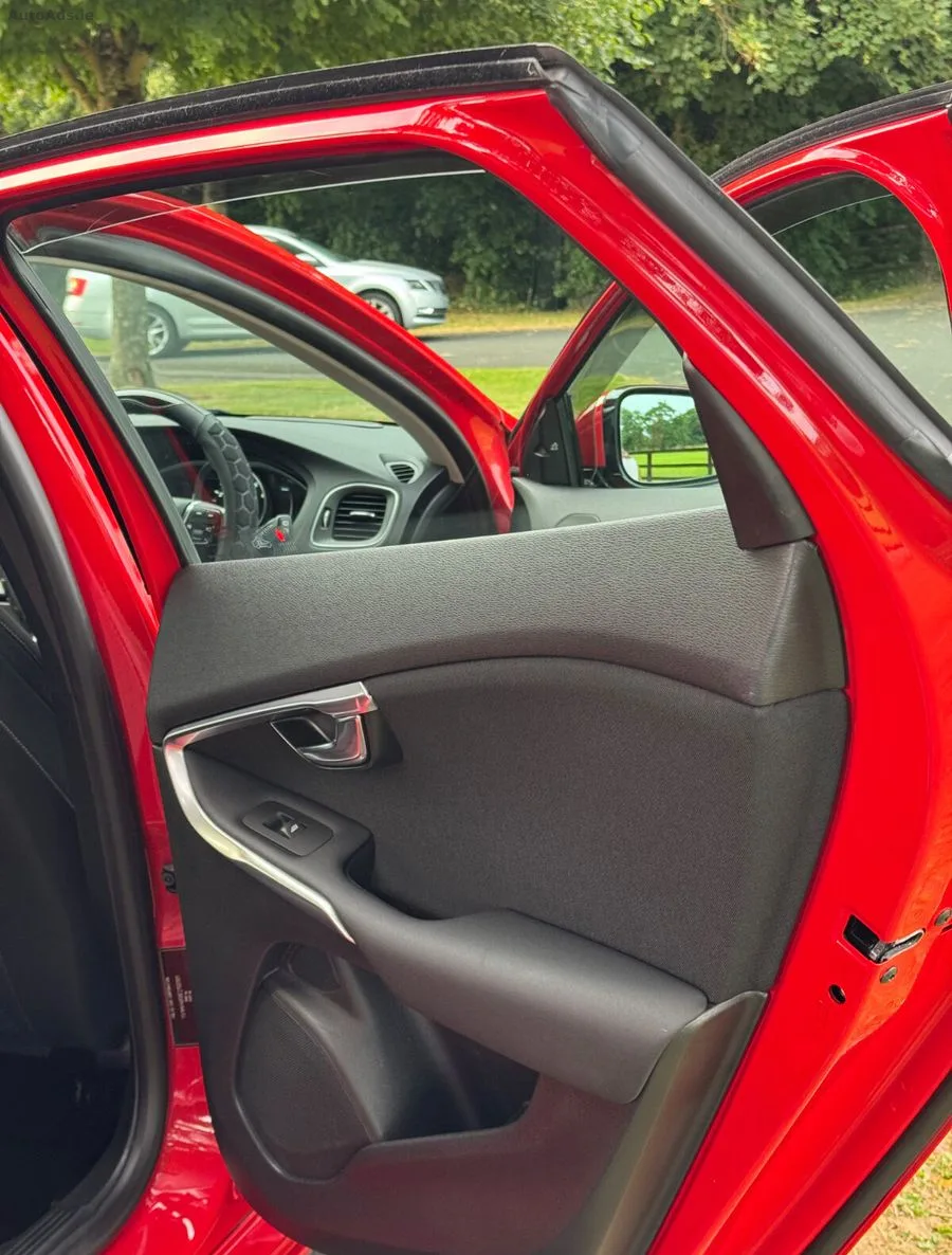 2015 Volvo V40 – photo 13