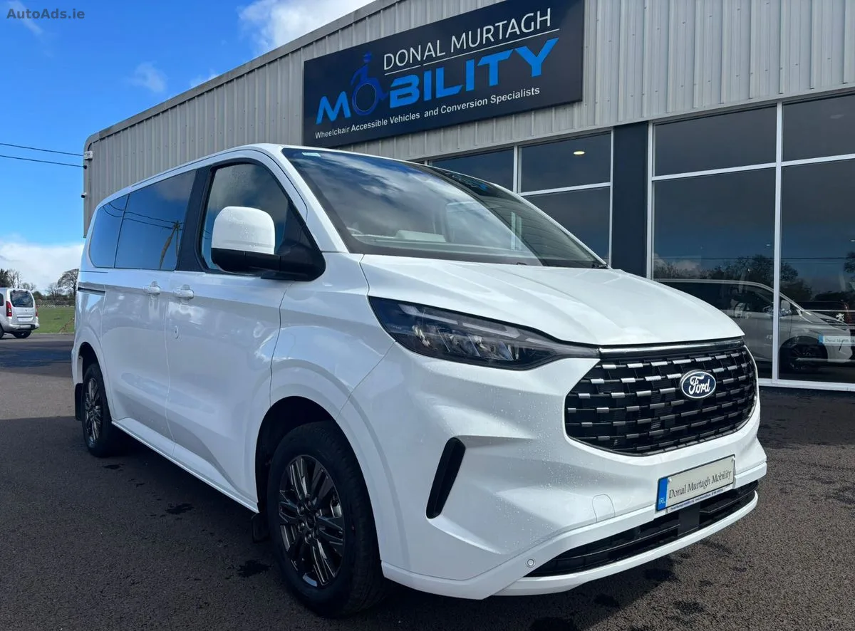 2026 Ford Tourneo Custom – photo 9