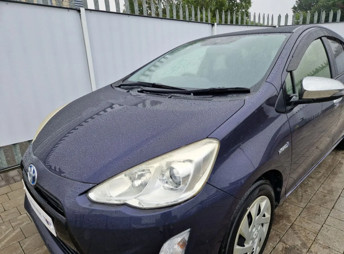 2015 Toyota Aqua – photo 5