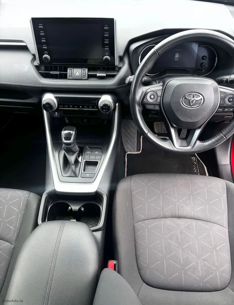 2020 Toyota RAV4 – photo 2