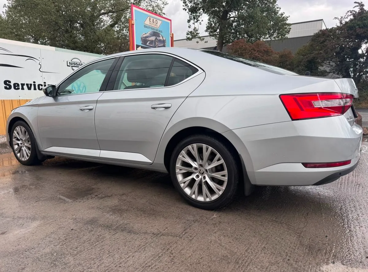 2020 Skoda Superb – photo 4