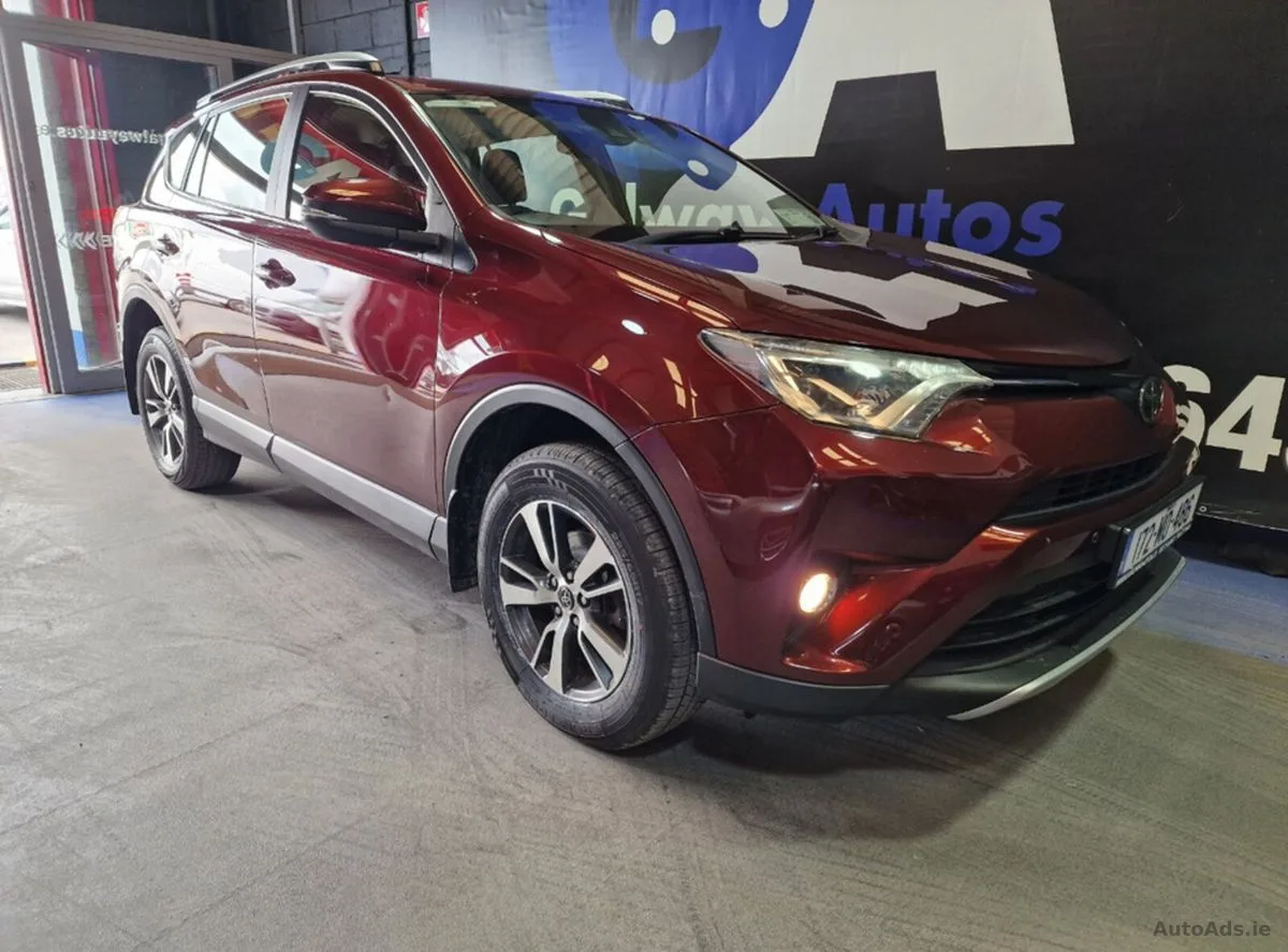 2017 Toyota RAV4 – photo 12