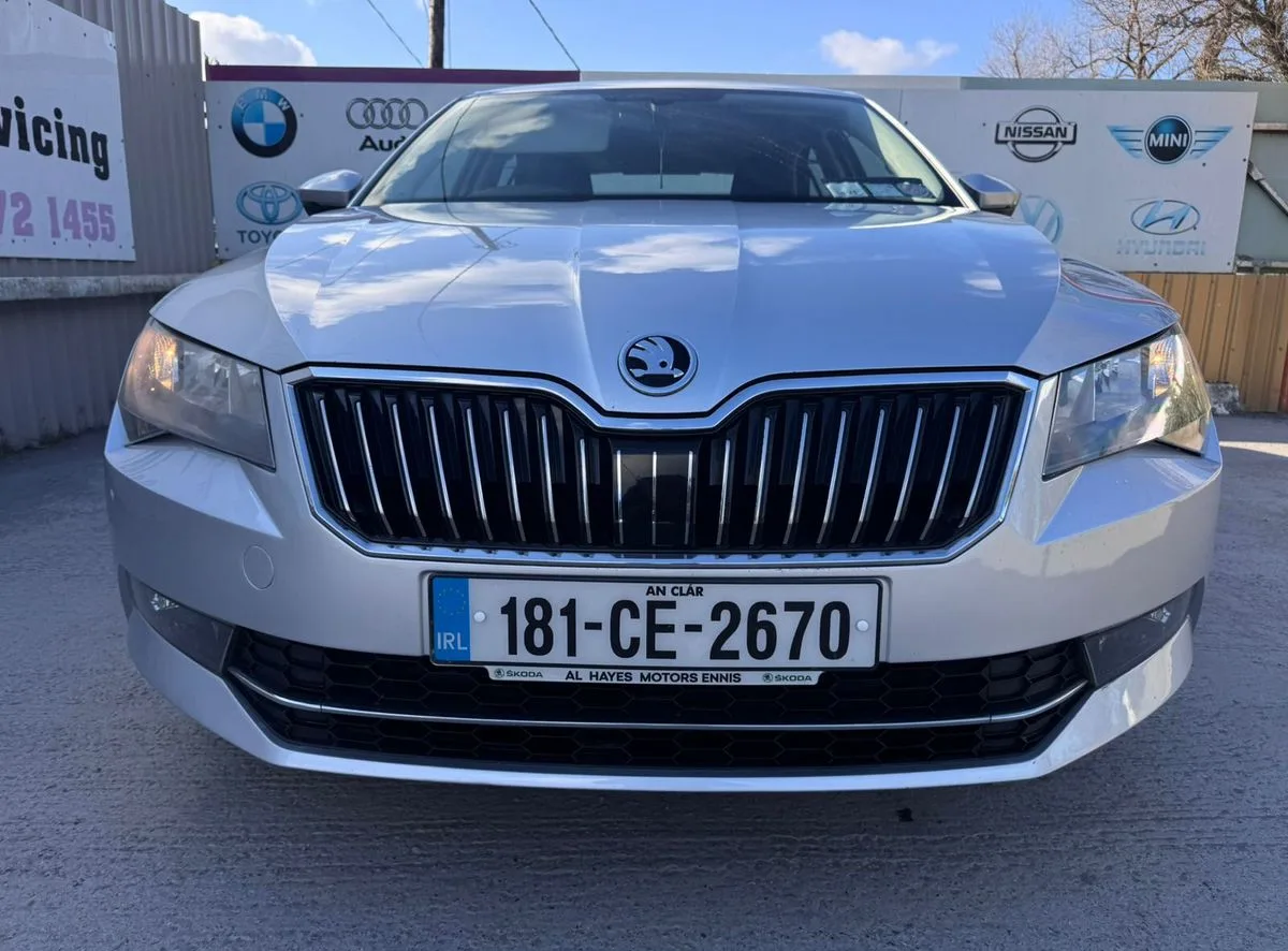 2018 Skoda Superb – photo 2