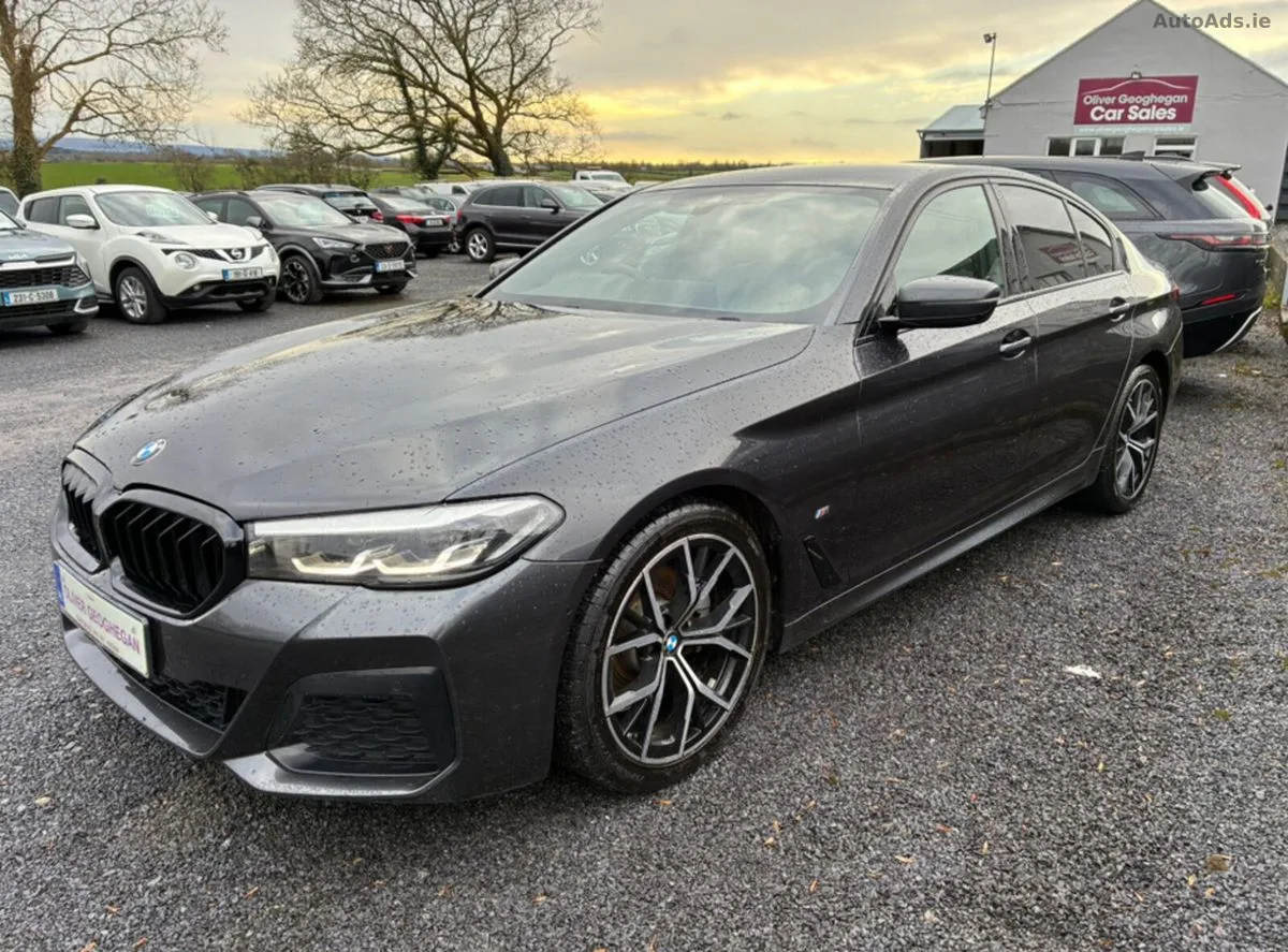 2022 BMW 5-Series – photo 3