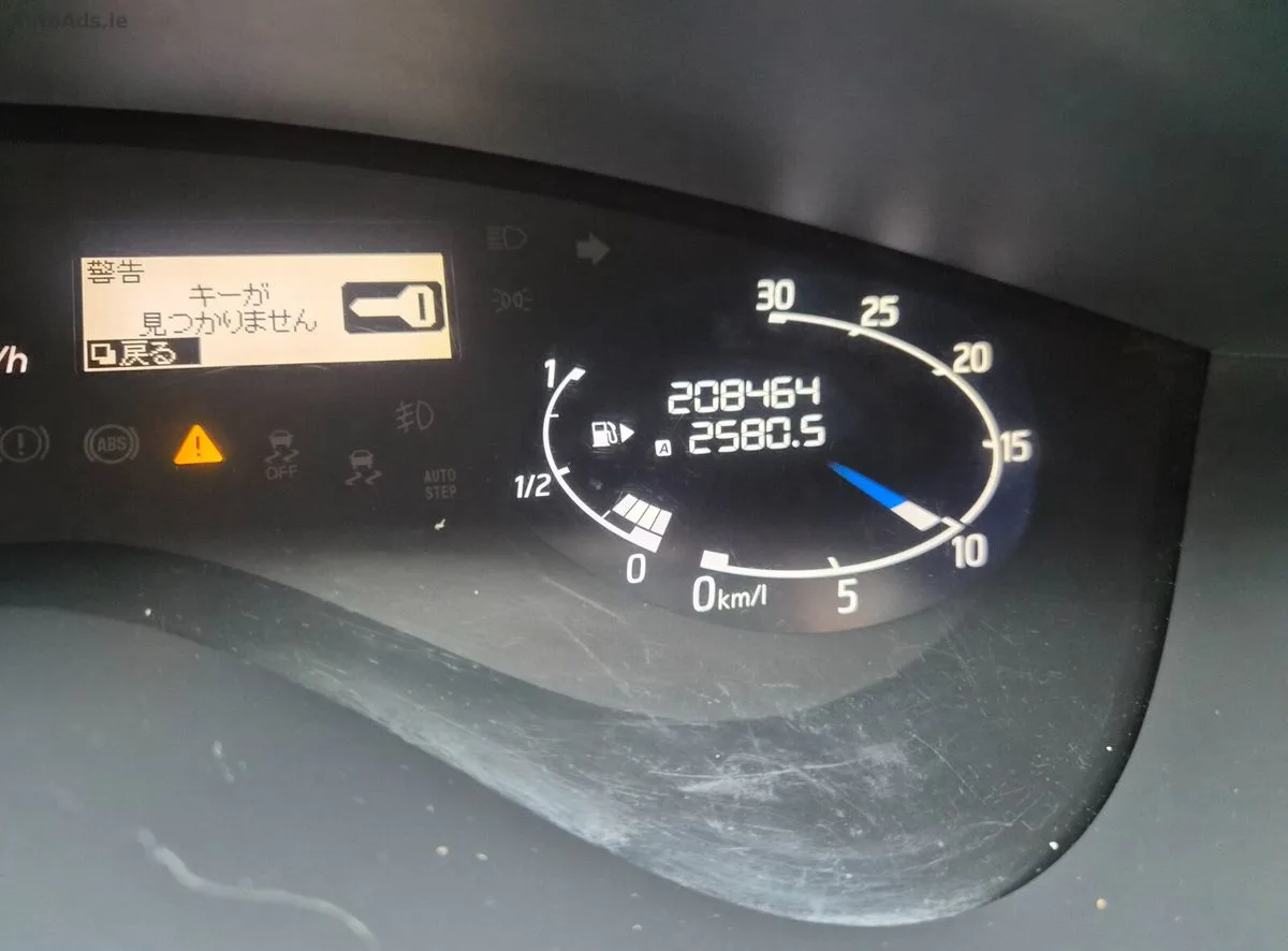 2013 Nissan Serena – photo 6