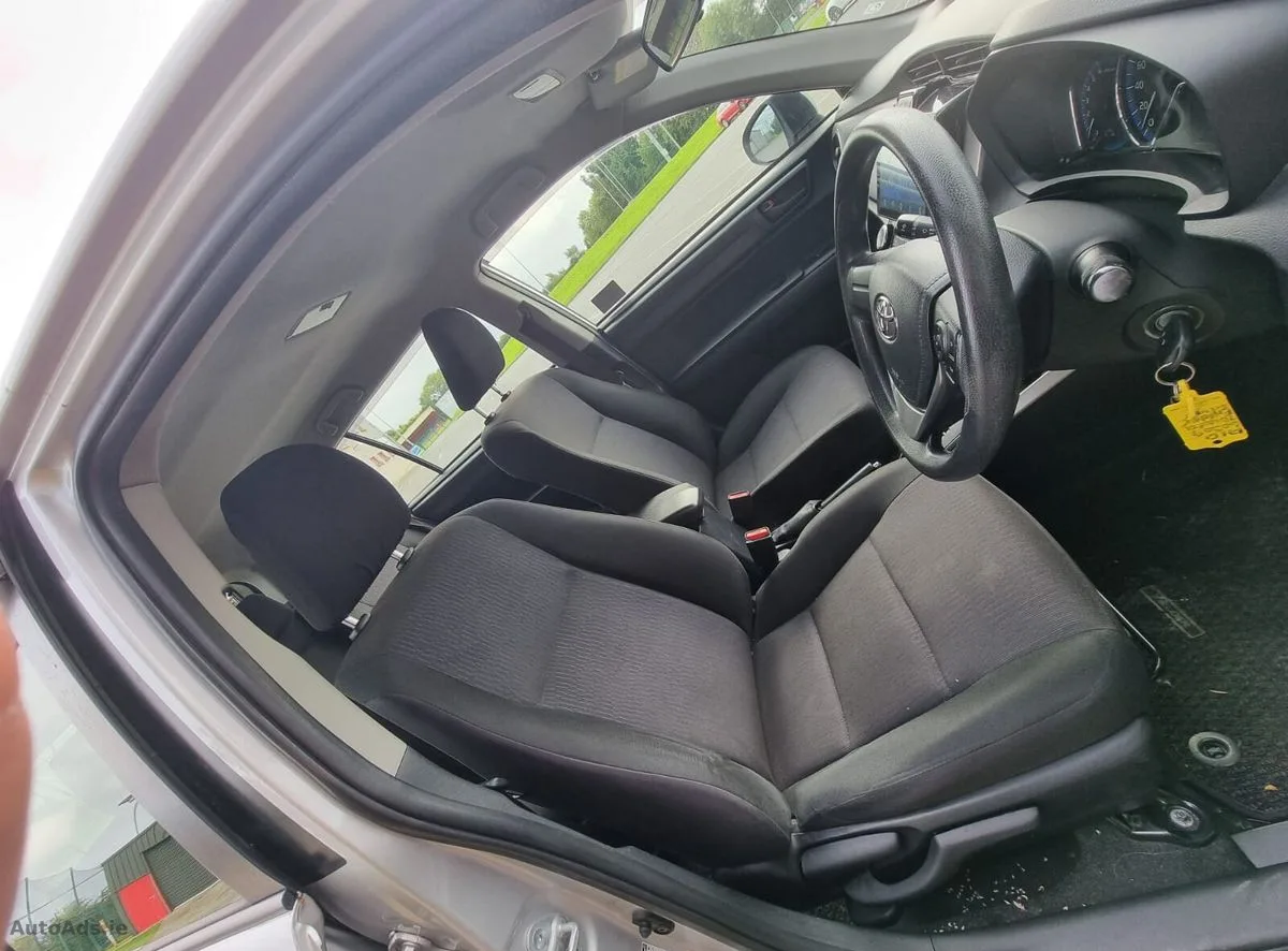 2017 Toyota Corolla – photo 12