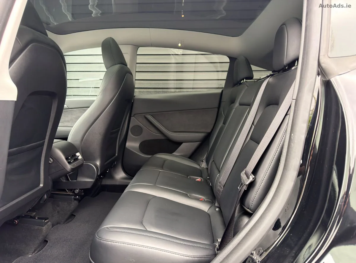 2024 Tesla Model Y – photo 18