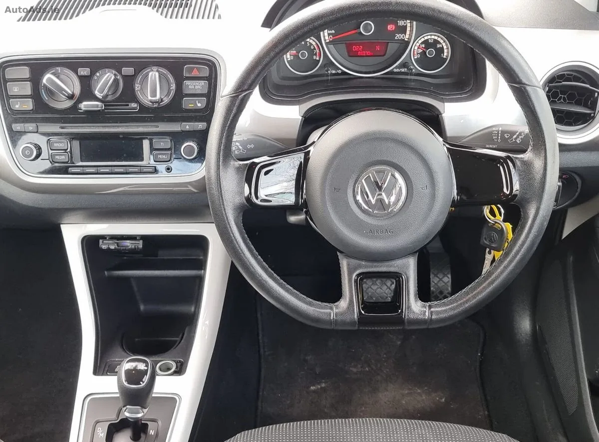 2013 Volkswagen up! – photo 19