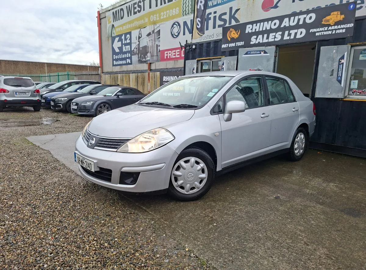 2008 Nissan Tiida – photo 1