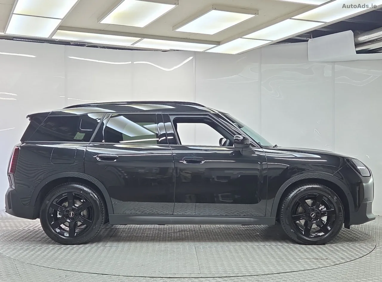 2026 Mini Countryman – photo 10