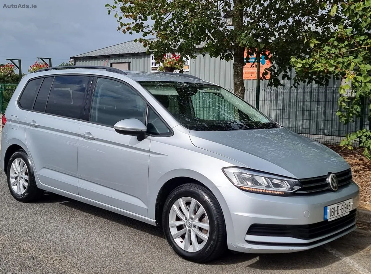 2016 Volkswagen Touran – photo 2