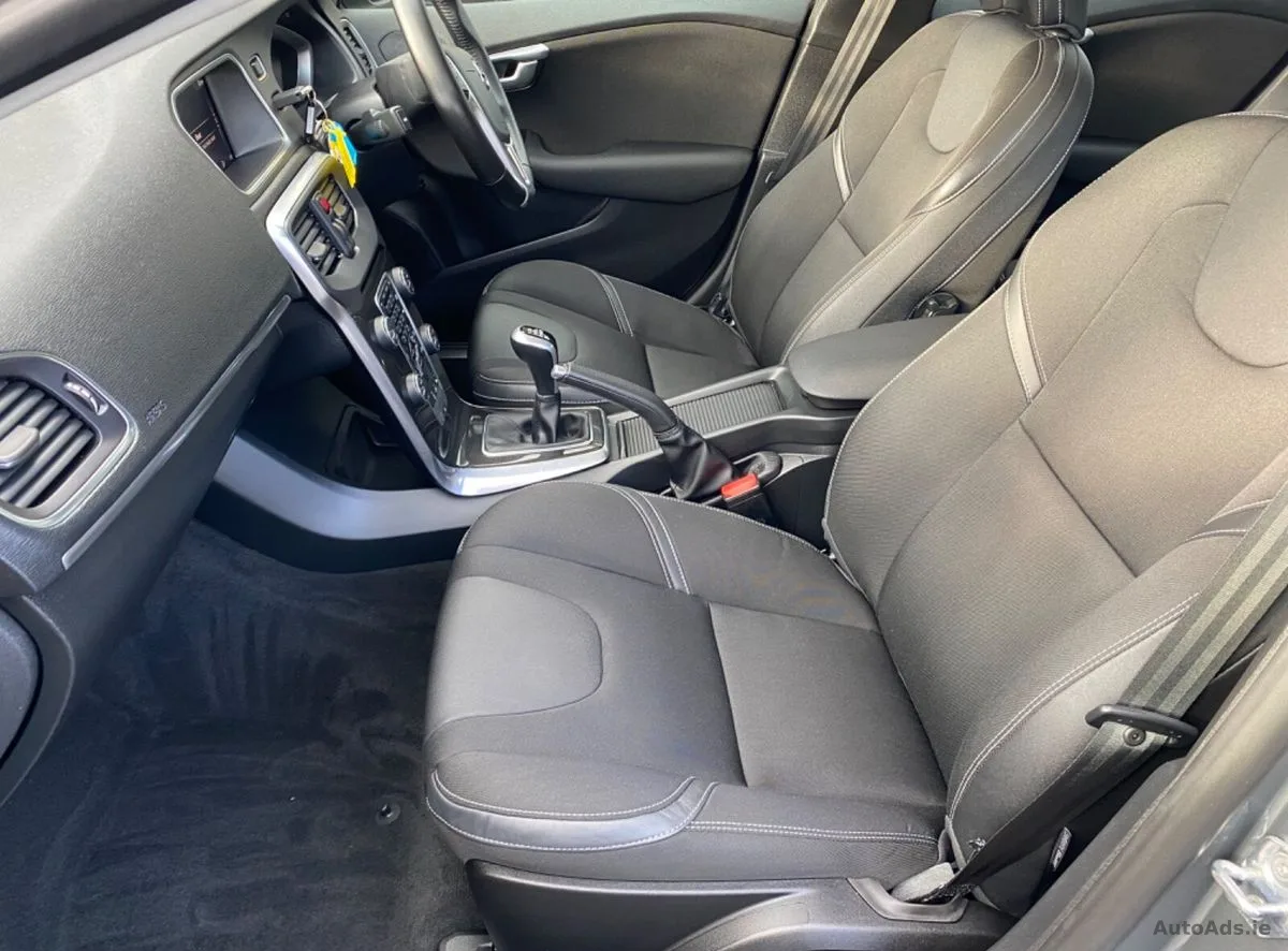 2019 Volvo V40 – photo 16
