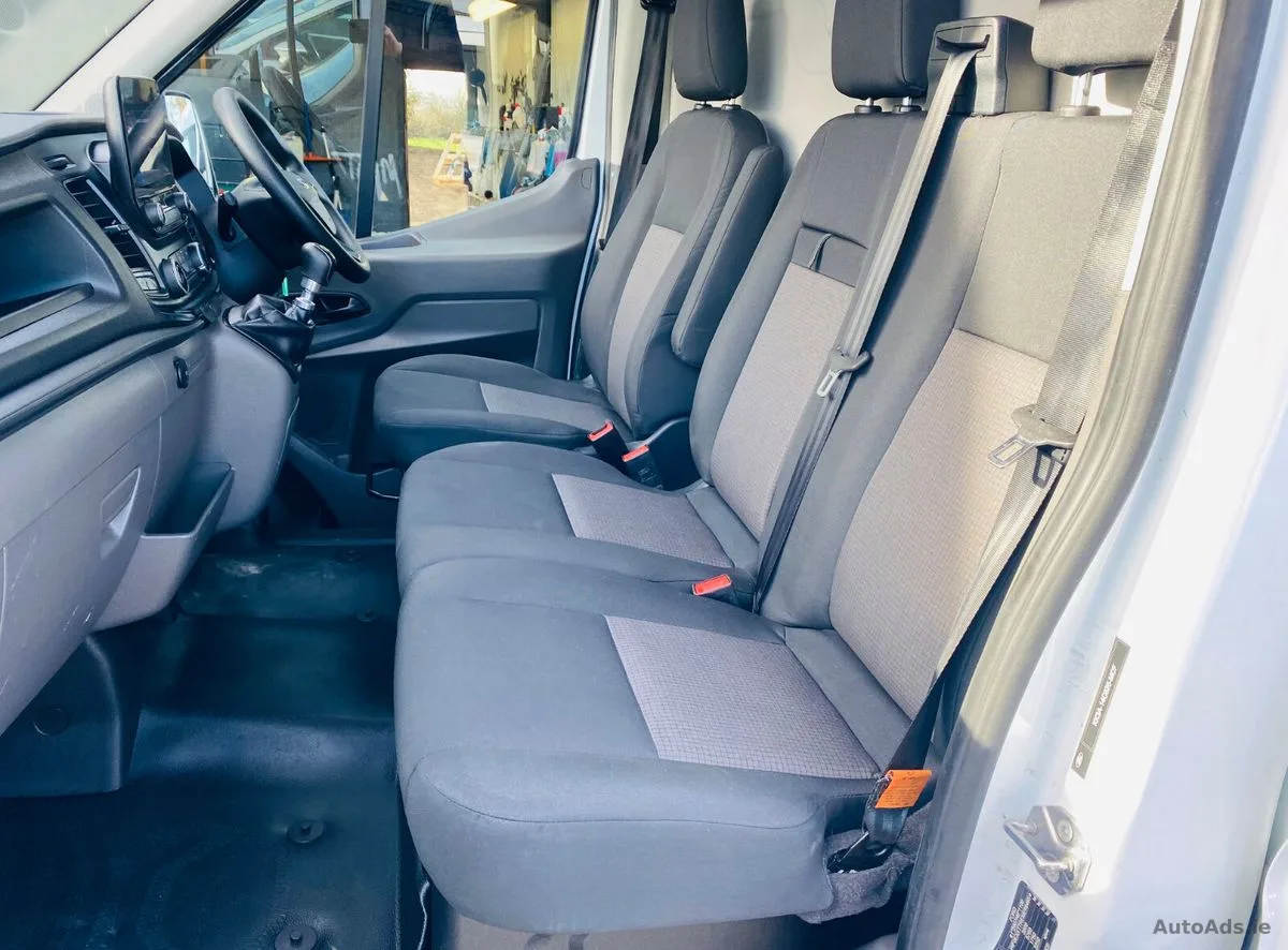 2022 Ford Transit – photo 19