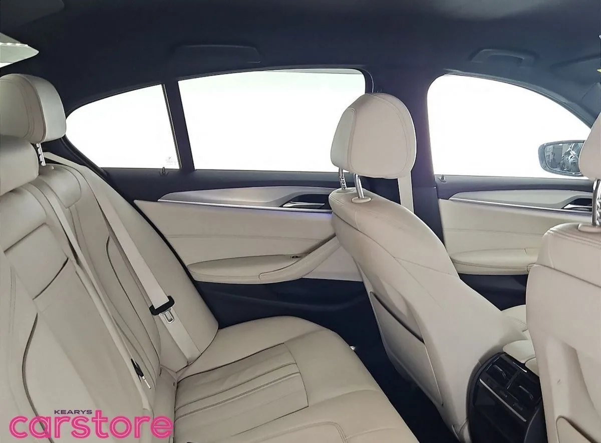 2019 BMW 5-Series – photo 10