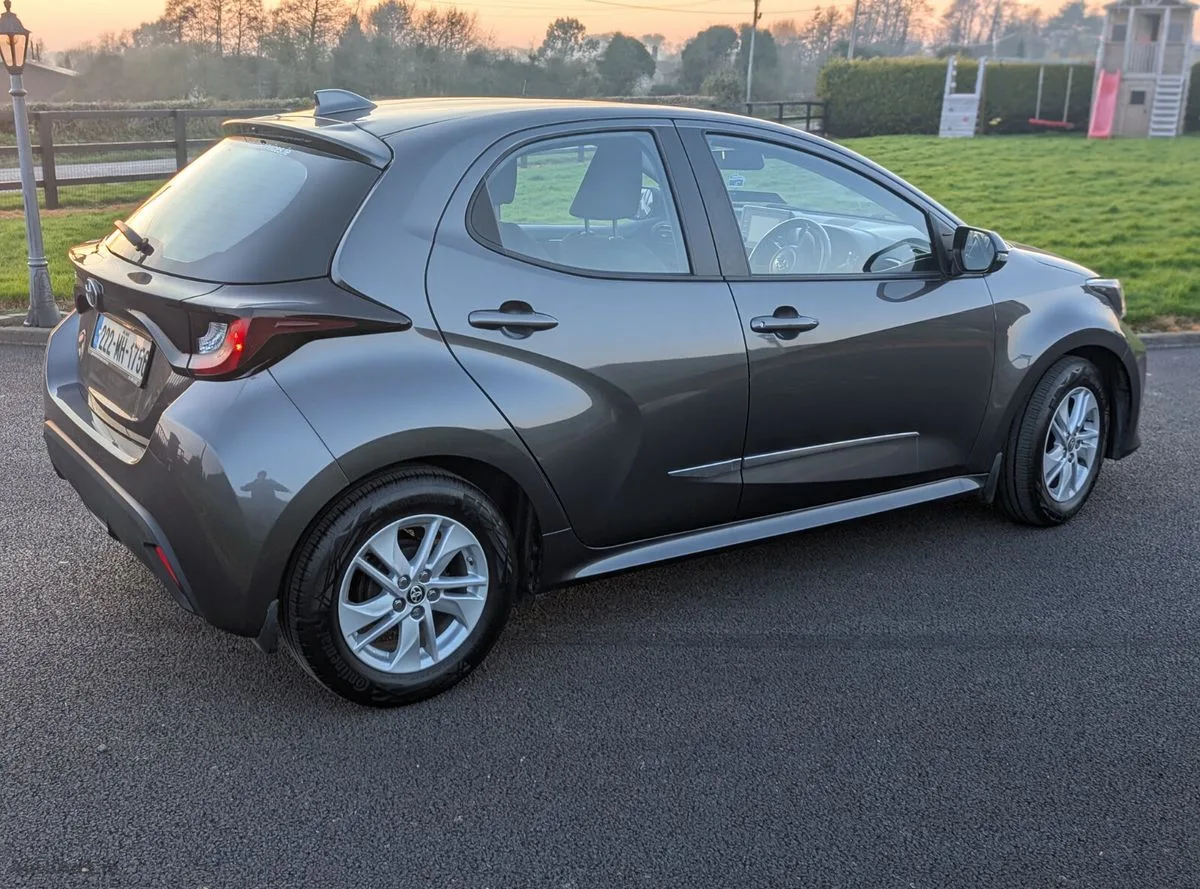 2022 Toyota Yaris – photo 4