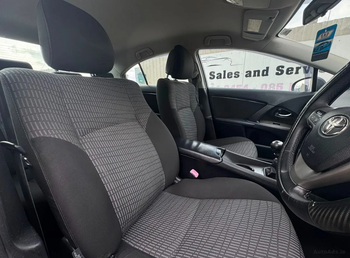 2011 Toyota Avensis – photo 14