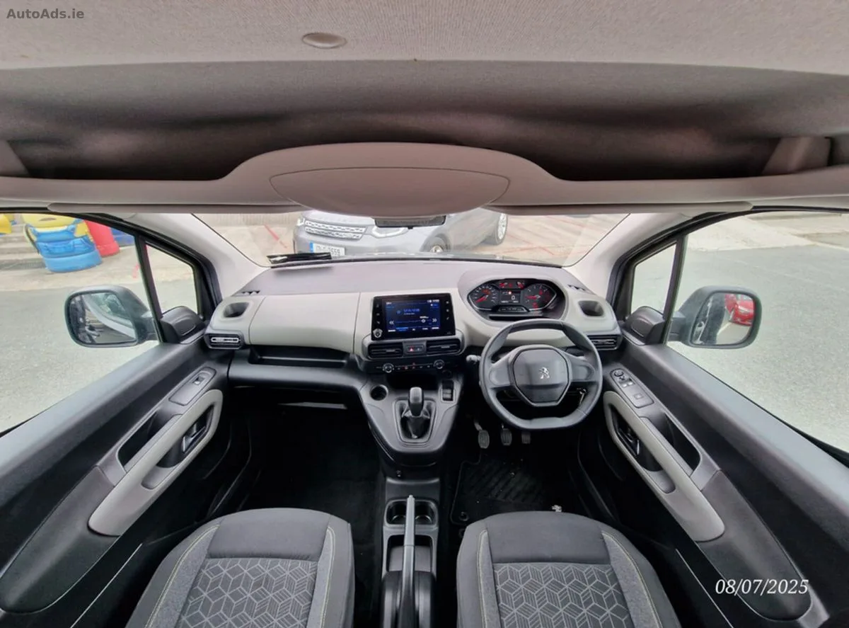 2021 Peugeot Rifter – photo 11