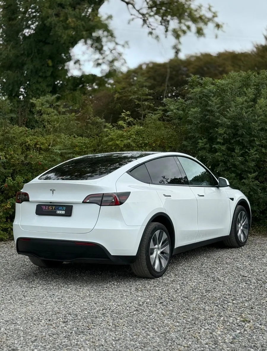 2023 Tesla Model Y – photo 16